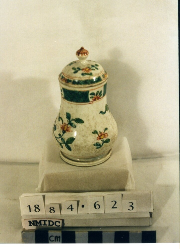 18世紀ウースター　Zorensky コレクション　ポット National Museum of Ireland Collections Online